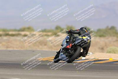 media/Oct-08-2023-CVMA (Sun) [[dbfe88ae3c]]/Race 11 500 Supersport-350 Supersport/